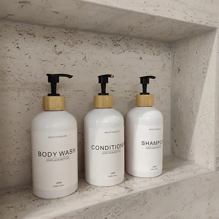 Dobilas Townhouse Near A Quiet Prázdninový dům