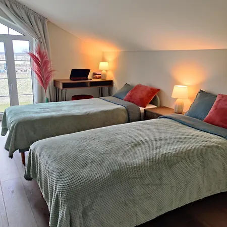 Dobilas Townhouse Near A Quiet Hébergement de vacances *