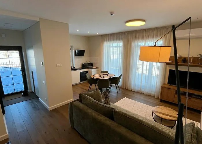 Dobilas Townhouse Near A Quiet Vakantiehuis *