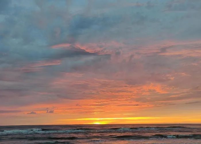 Dobilas Townhouse Near A Quiet * Palanga