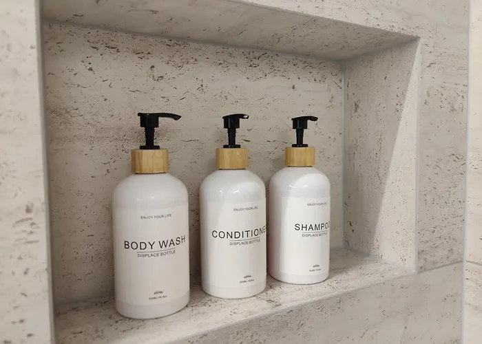 Dobilas Townhouse Near A Quiet Prázdninový dům