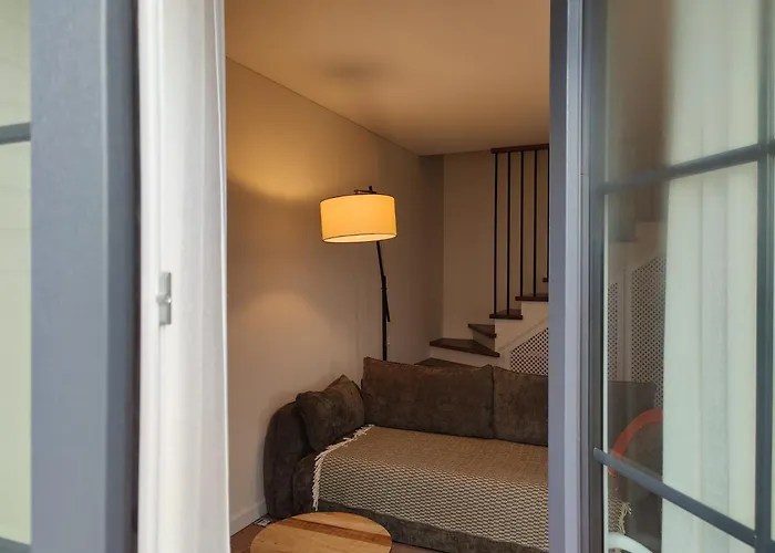 Dobilas Townhouse Near A Quiet *