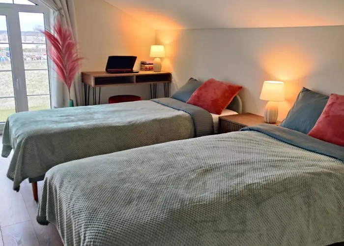 Dobilas Townhouse Near A Quiet Vakantiehuis *